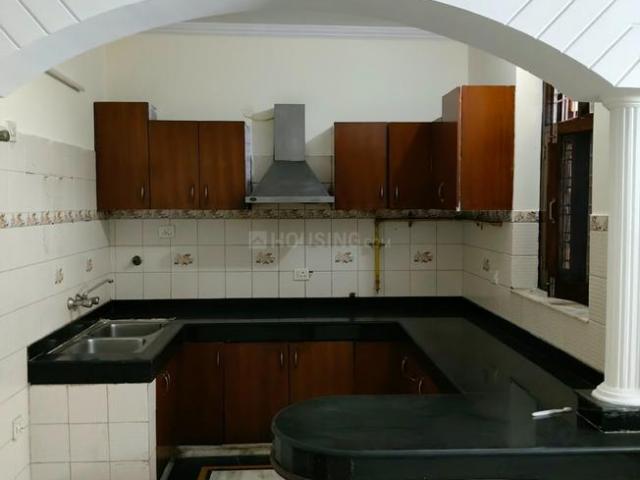 2 BHK Independent Builder Floor in Sector 21 for rent Gurgaon. The reference number is 21105930