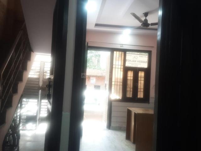2 BHK Independent Builder Floor in Sector 21 Rohini for resale New Delhi. The reference number is 20707302