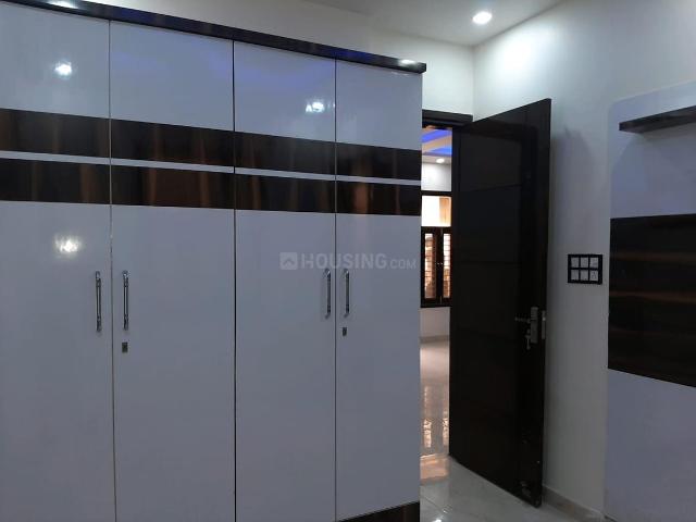 2 BHK Independent Builder Floor in Sector 24 Rohini for rent New Delhi. The reference number is 19286345