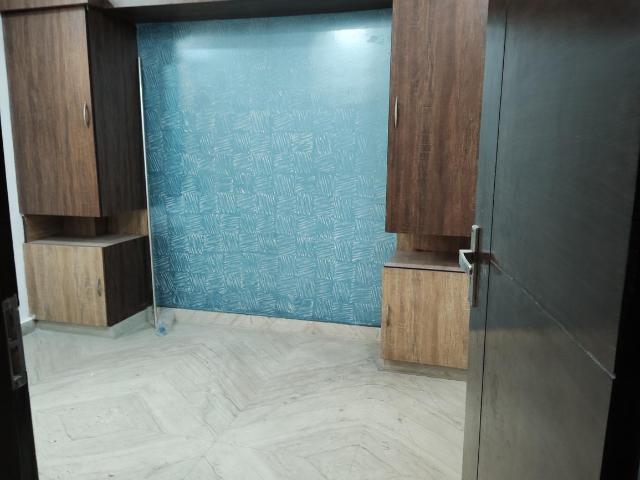 2 BHK Independent Builder Floor in Sector 24 Rohini for rent New Delhi. The reference number is 20588155