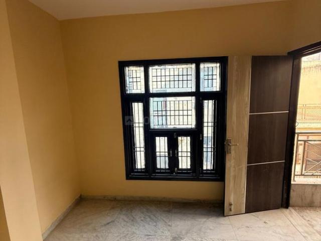 2 BHK Independent Builder Floor in Sector 24 Rohini for rent New Delhi. The reference number is 20654068