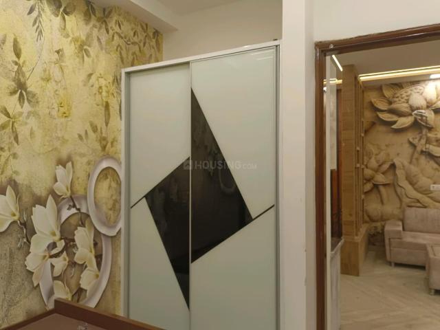 2 BHK Independent Builder Floor in Sector 24 Rohini for rent New Delhi. The reference number is 20748675