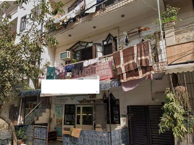 2 BHK Independent Builder Floor in Sector 24 Rohini for rent New Delhi. The reference number is 20949925