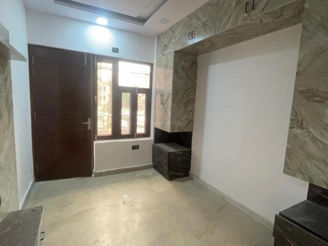 2 BHK Independent Builder Floor in Sector 24 Rohini for resale New Delhi. The reference number is 20799163