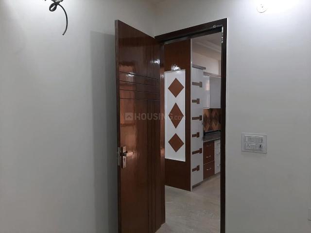 2 BHK Independent Builder Floor in Sector 25 Rohini for rent New Delhi. The reference number is 19878394