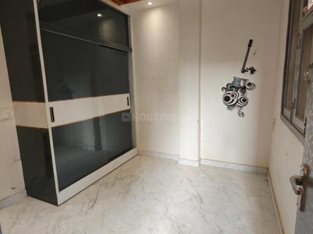2 BHK Independent Builder Floor in Sector 25 Rohini for rent New Delhi. The reference number is 20748499