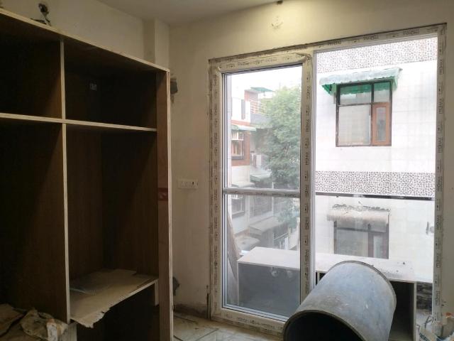 2 BHK Independent Builder Floor in Sector 25 Rohini for resale New Delhi. The reference number is 21122875