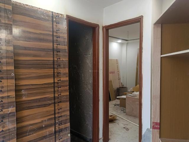 2 BHK Independent Builder Floor in Sector 25 Rohini for resale New Delhi. The reference number is 21140798