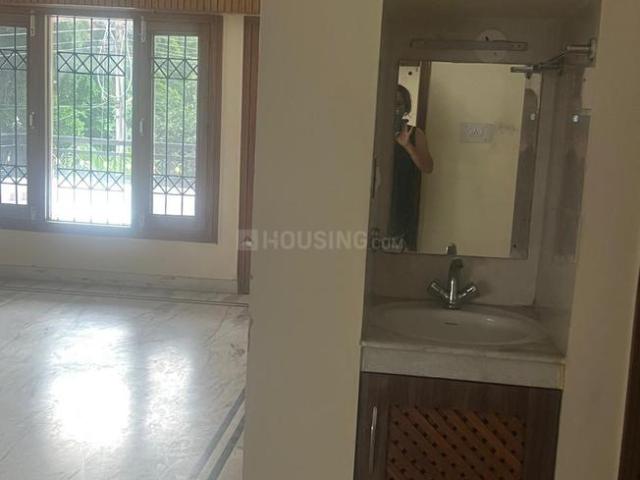 2 BHK Independent Builder Floor in Sector 33 for rent Chandigarh. The reference number is 20903636