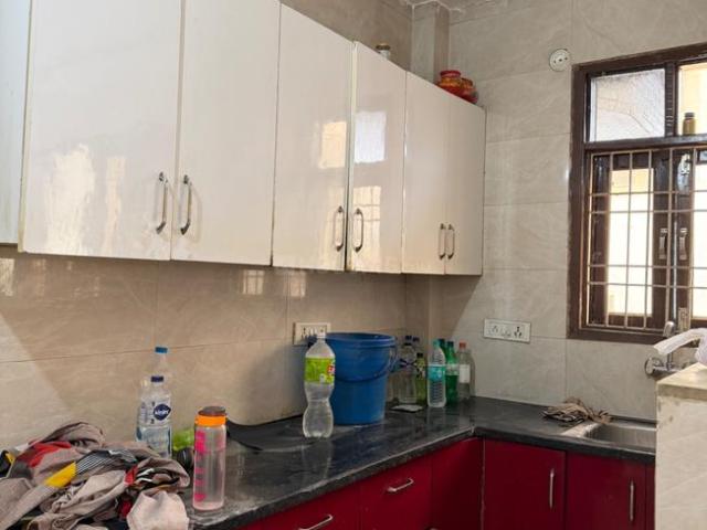 2 BHK Independent Builder Floor in Sector 3 Rohini for rent New Delhi. The reference number is 20596247