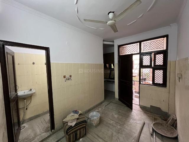2 BHK Independent Builder Floor in Sector 3 Rohini for rent New Delhi. The reference number is 20925136