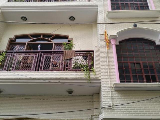 2 BHK Independent Builder Floor in Shahdara for resale New Delhi. The reference number is 17844962