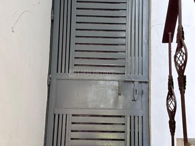 2 BHK Independent Builder Floor in Shahdara for resale New Delhi. The reference number is 18608711