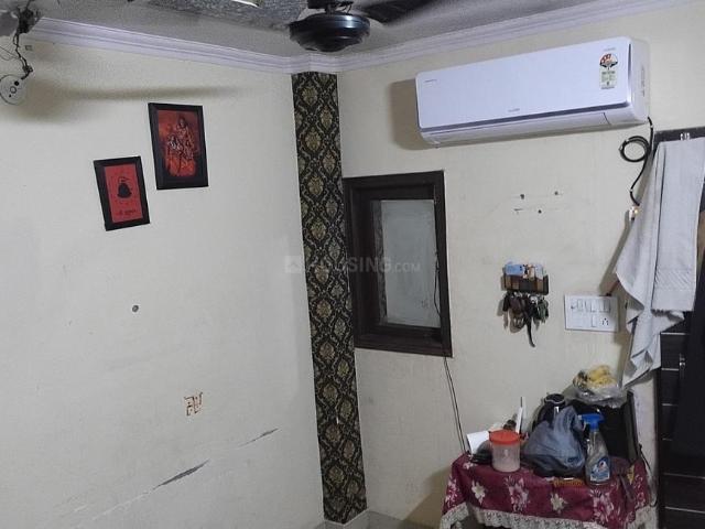 2 BHK Independent Builder Floor in Shahdara for resale New Delhi. The reference number is 20334384