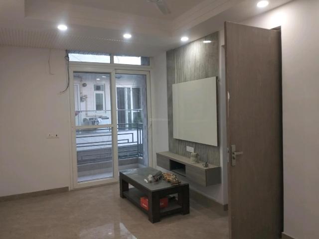 2 BHK Independent Builder Floor in Shahdara for resale New Delhi. The reference number is 21318029