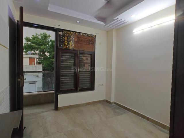 2 BHK Independent Builder Floor in Shalimar Bagh for rent New Delhi. The reference number is 17567602