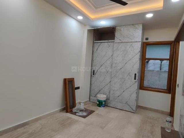 2 BHK Independent Builder Floor in Shalimar Bagh for rent New Delhi. The reference number is 18141487