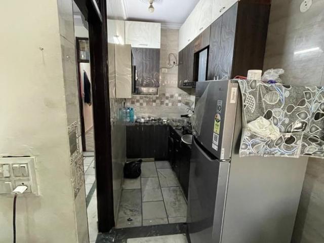 2 BHK Independent Builder Floor in Shalimar Bagh for rent New Delhi. The reference number is 18938530