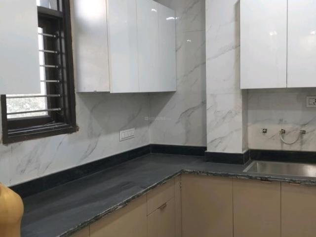 2 BHK Independent Builder Floor in Shalimar Bagh for rent New Delhi. The reference number is 19147061