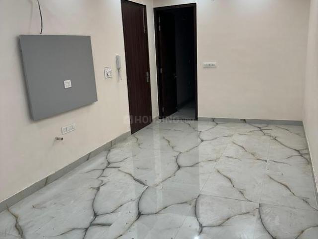 2 BHK Independent Builder Floor in Shalimar Bagh for rent New Delhi. The reference number is 19234306