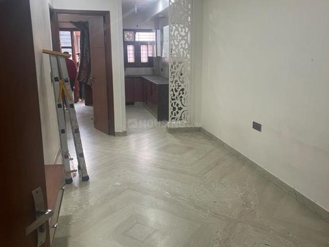 2 BHK Independent Builder Floor in Shalimar Bagh for rent New Delhi. The reference number is 19415403