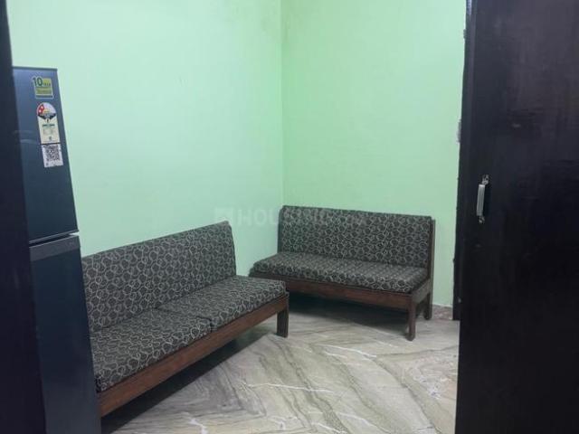 2 BHK Independent Builder Floor in Shalimar Bagh for rent New Delhi. The reference number is 19499836