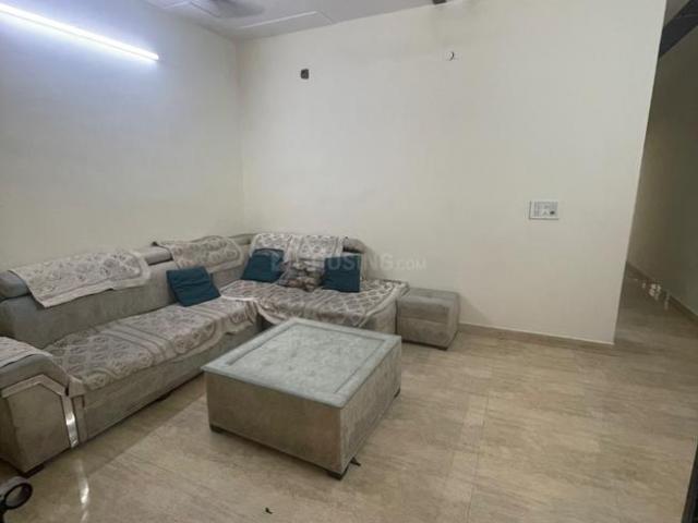 2 BHK Independent Builder Floor in Shalimar Bagh for rent New Delhi. The reference number is 20144123
