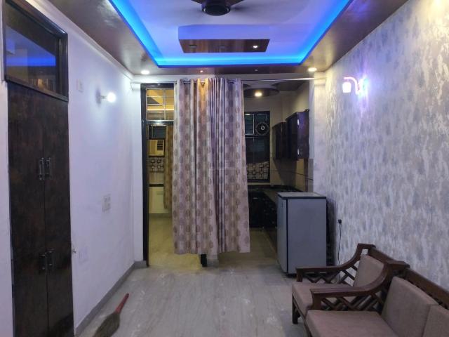 2 BHK Independent Builder Floor in Shalimar Bagh for rent New Delhi. The reference number is 20562163