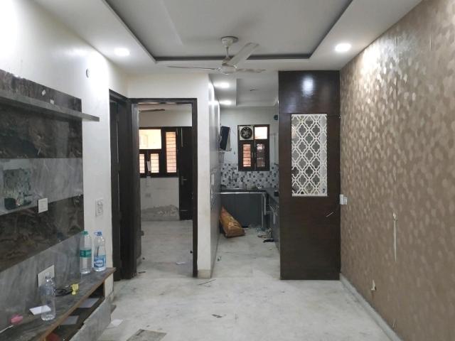 2 BHK Independent Builder Floor in Shalimar Bagh for rent New Delhi. The reference number is 21140394