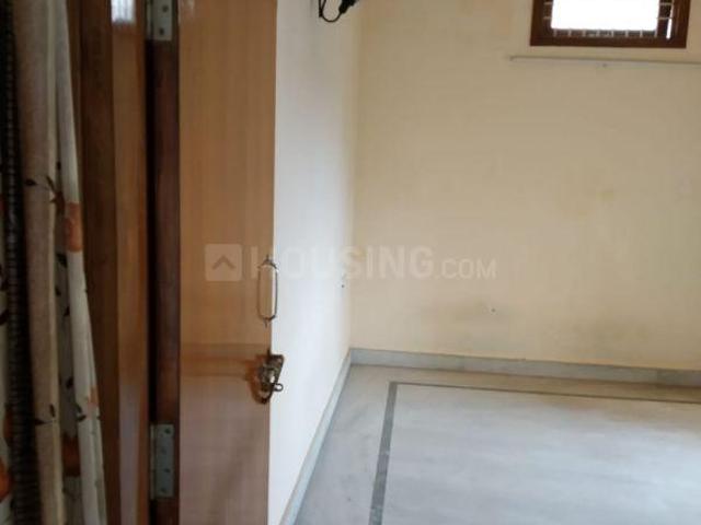 2 BHK Independent Builder Floor in Shalimar Bagh for rent New Delhi. The reference number is 2190639
