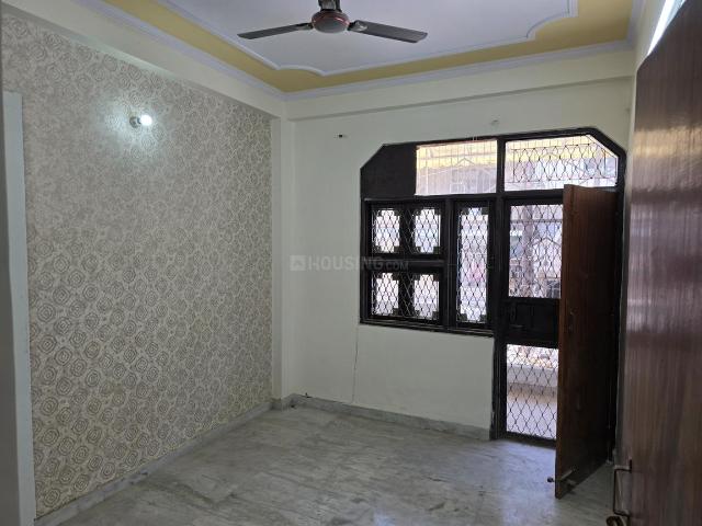 2 BHK Independent Builder Floor in Shalimar Garden for resale Ghaziabad. The reference number is 20058933