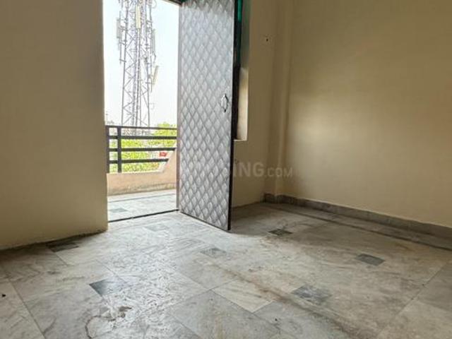 2 BHK Independent Builder Floor in Shastri Nagar for rent Meerut. The reference number is 14660787