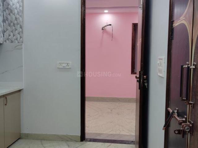 2 BHK Independent Builder Floor in Shastri Nagar for rent New Delhi. The reference number is 18049388