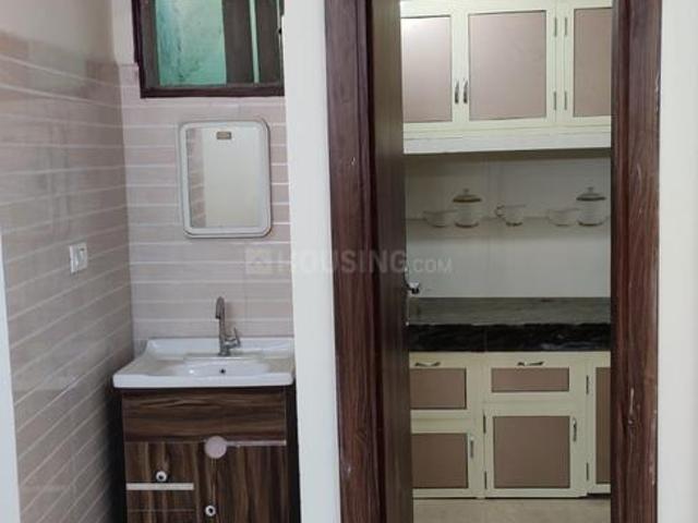2 BHK Independent Builder Floor in Shastri Nagar for rent New Delhi. The reference number is 20025824