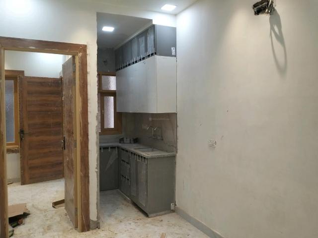 2 BHK Independent Builder Floor in Shastri Nagar for rent New Delhi. The reference number is 20568121