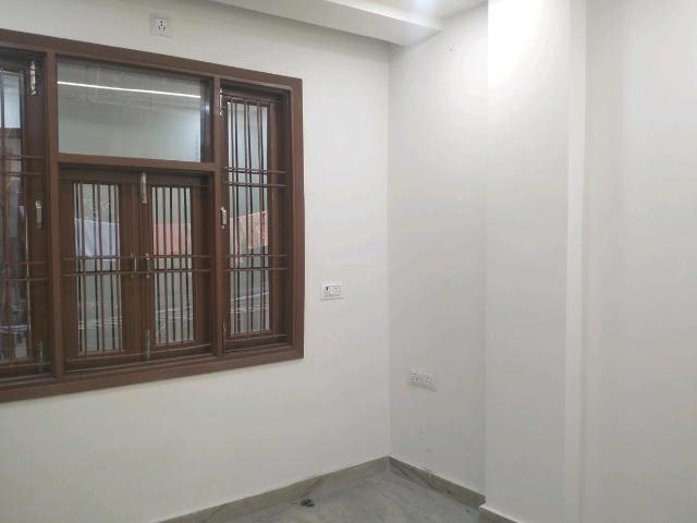 2 BHK Independent Builder Floor in Shastri Nagar for rent New Delhi. The reference number is 20716619
