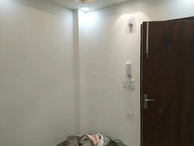 2 BHK Independent Builder Floor in Shastri Nagar for rent New Delhi. The reference number is 20755030