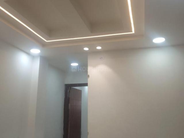 2 BHK Independent Builder Floor in Shastri Nagar for rent New Delhi. The reference number is 20763981