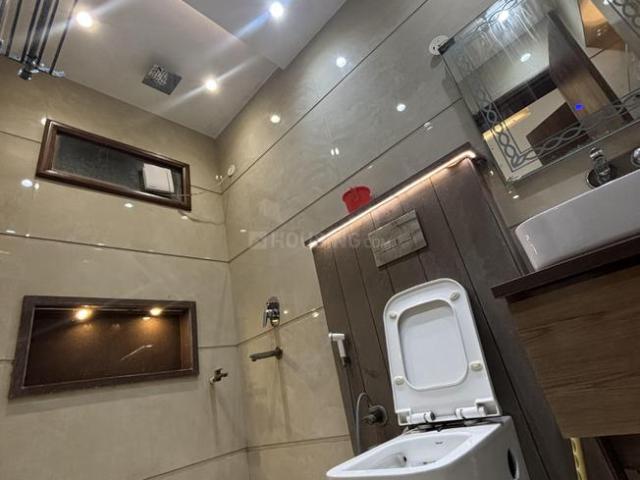 2 BHK Independent Builder Floor in Shastri Nagar for rent New Delhi. The reference number is 20843048
