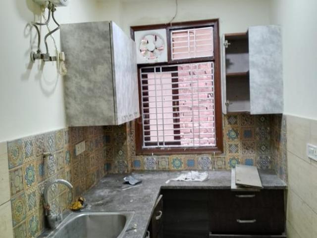 2 BHK Independent Builder Floor in Shastri Nagar for resale New Delhi. The reference number is 16720076