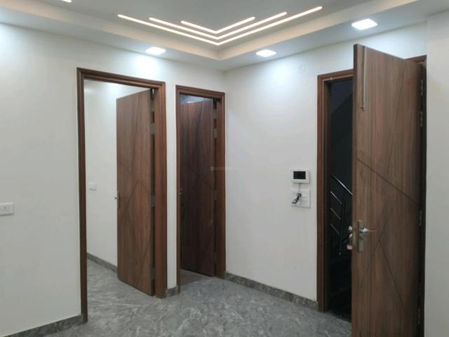 2 BHK Independent Builder Floor in Shastri Nagar for resale New Delhi. The reference number is 19585284