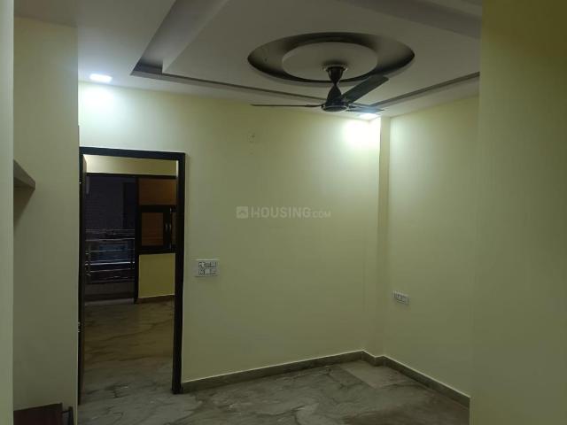 2 BHK Independent Builder Floor in Shastri Nagar for resale New Delhi. The reference number is 19707042