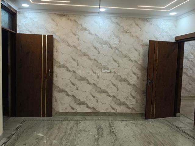 2 BHK Independent Builder Floor in Shastri Nagar for resale New Delhi. The reference number is 19881401