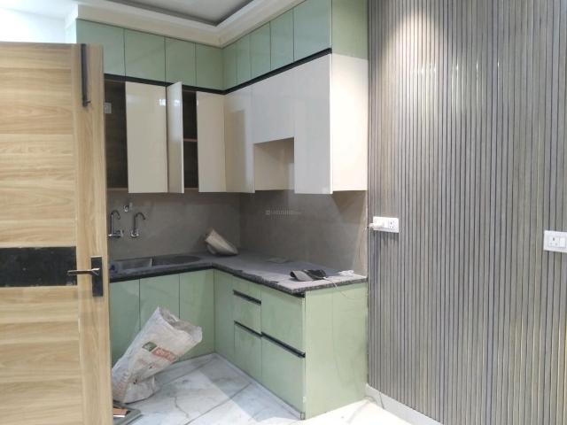 2 BHK Independent Builder Floor in Shastri Nagar for resale New Delhi. The reference number is 19881193