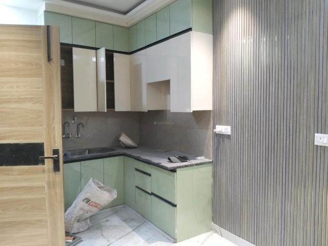 2 BHK Independent Builder Floor in Shastri Nagar for resale New Delhi. The reference number is 19881193