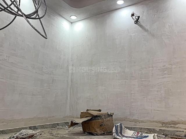 2 BHK Independent Builder Floor in Shastri Nagar for resale New Delhi. The reference number is 20058230