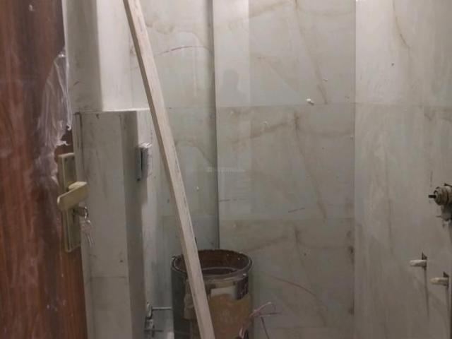 2 BHK Independent Builder Floor in Shastri Nagar for resale New Delhi. The reference number is 21286531