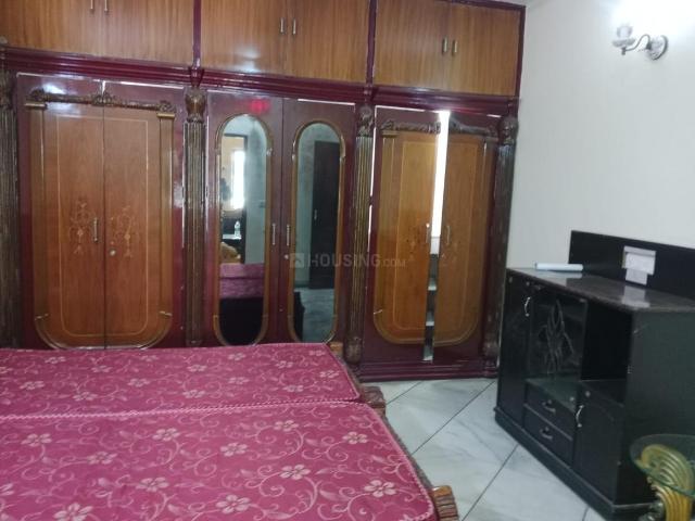 2 BHK Independent Builder Floor in South Extension I for rent New Delhi. The reference number is 21152309