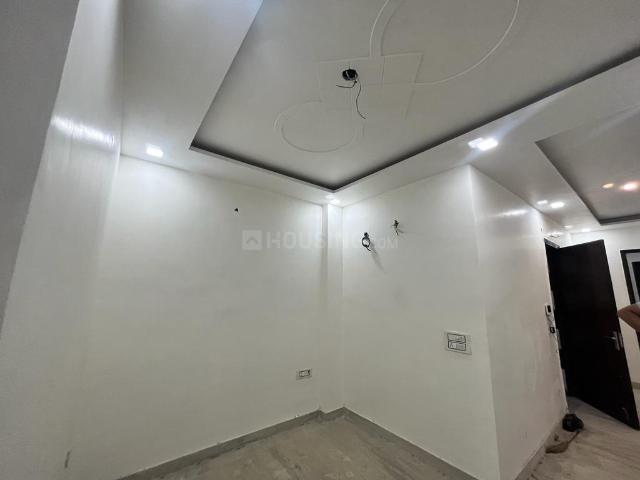 2 BHK Independent Builder Floor in Tagore Garden Extension for resale New Delhi. The reference number is 16273417
