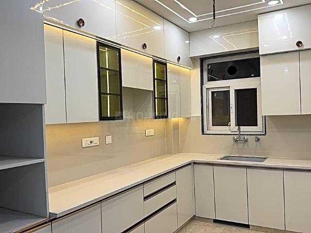 2 BHK Independent Builder Floor in Tagore Garden Extension for resale New Delhi. The reference number is 19941937